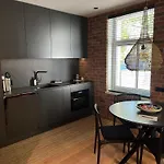 Cozy In Kadriorg, Centre Apartment
